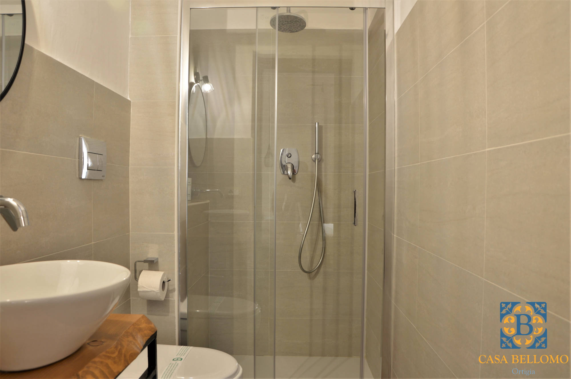 Casa Bellomo Ortigia bathroom with shower